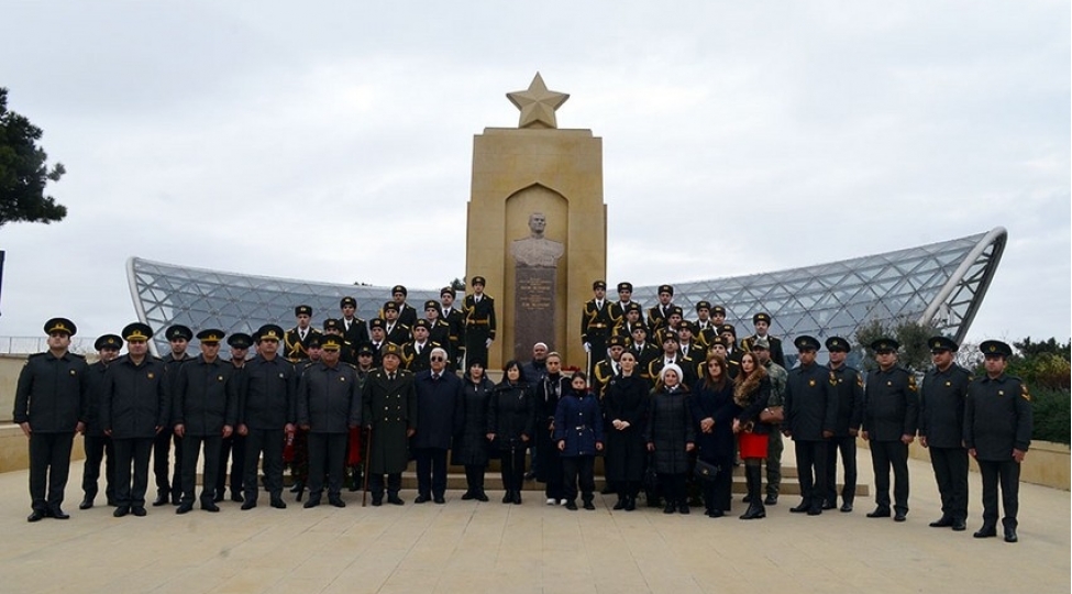 iki-defe-sovet-ittifaqi-qehremani-hezi-aslanovun-115-illiyi-qeyd-olunub-video