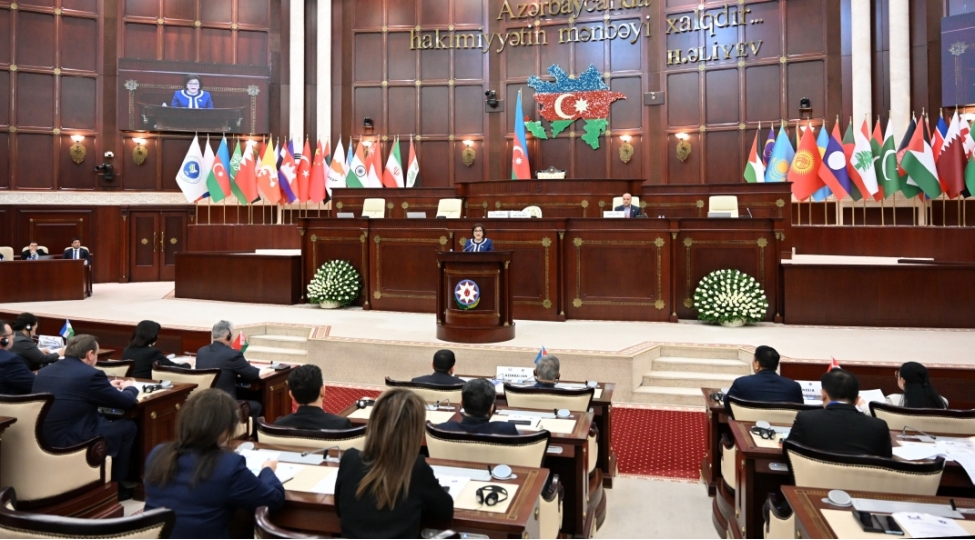 bakida-asiya-parlament-assambleyasinin-15-ci-plenar-sessiyasi-oz-ishine-bashlayib-yenilenib