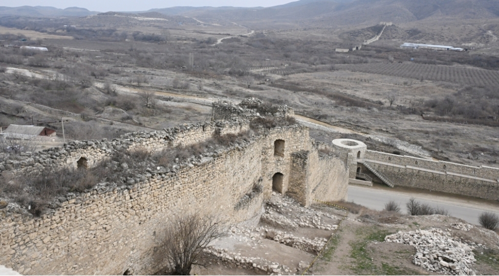 esgeran-qalasi-qarabagin-boyuk-chin-seddi