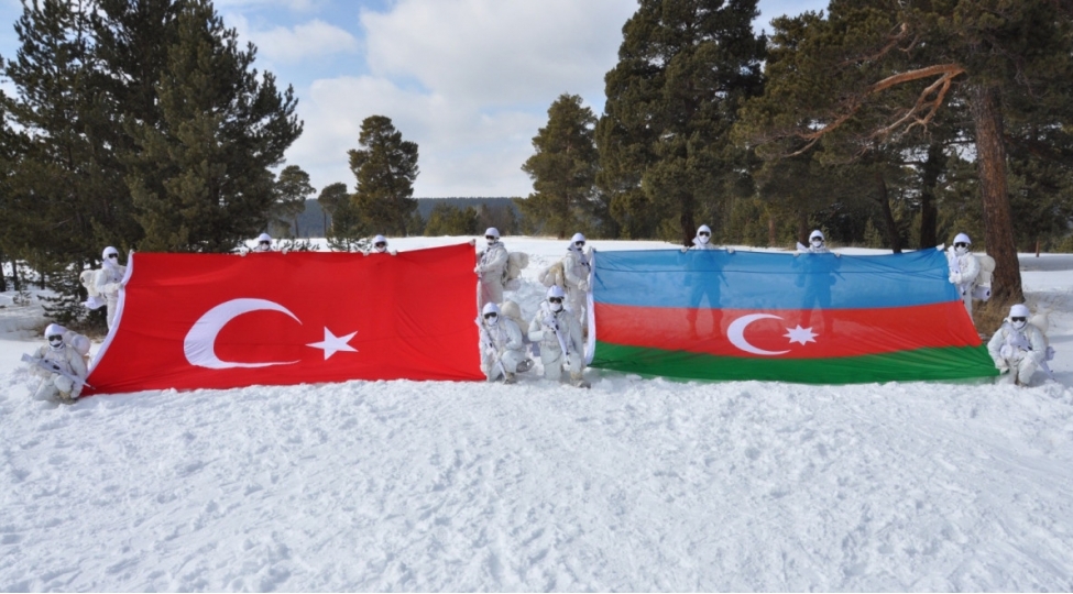 azerbaycan-ve-turkiye-herbchileri-birge-telim-kechib-foto